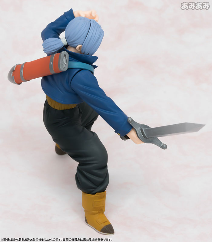 DRAGON BALL Z - Figurine Styling 10cm - Trunks