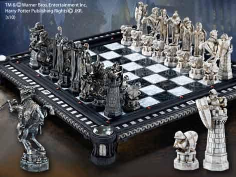HARRY POTTER - The Final Challenge Chess Set - 2