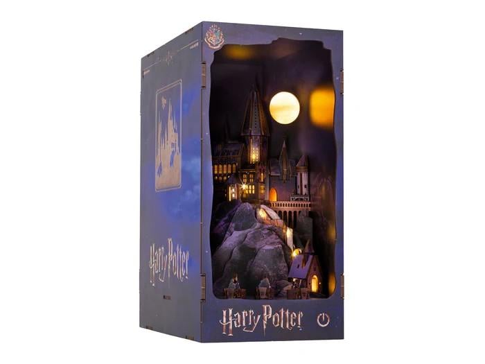 HARRY POTTER - BOOK NOOK KIT - Hogwarts Castle - 171pc + LED Light - 3