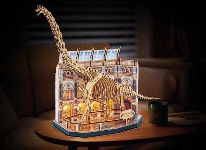 NATURAL MUSEUM - BOOK NOOK KIT - Brachiosaurus - 216pc + LED Light - 2