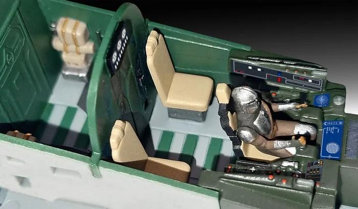 THE MANDALORIAN & GROGU - Razor Crest - Model Kit 1/72 - 6