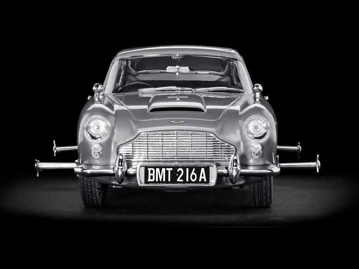 JAMES BOND - Aston Martin - Model Kit Click System 1/24 - 3