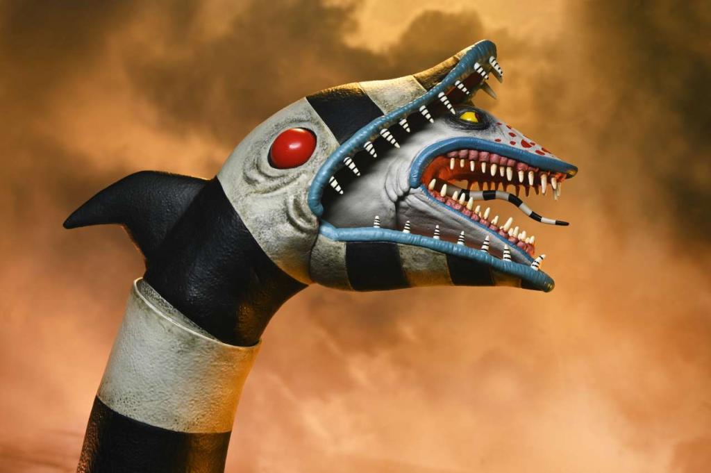 BEETLEJUICE 2 -Matador Beetlejuice & Sandworm -Ultimate Fig. 17 & 48cm - 5