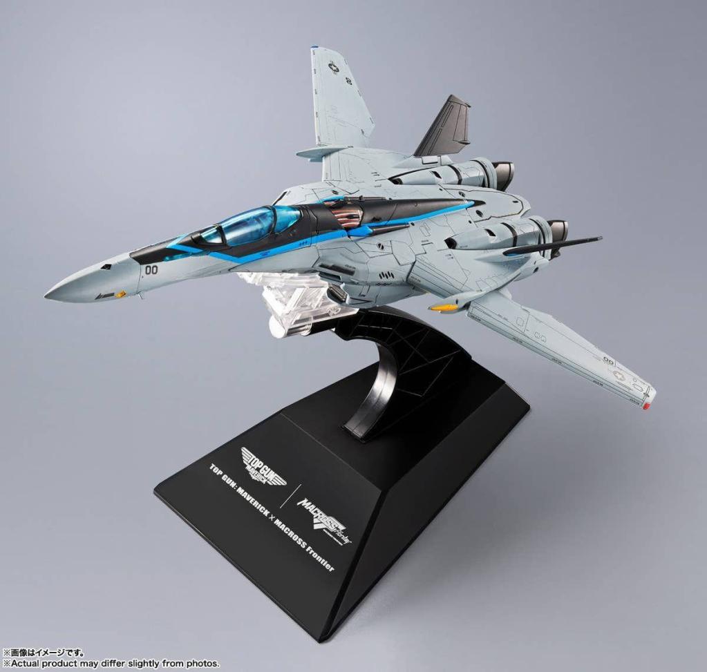 TOP GUN MAVERICK X MACROSS - VF-25 Messiah - Figure DX Chogokin