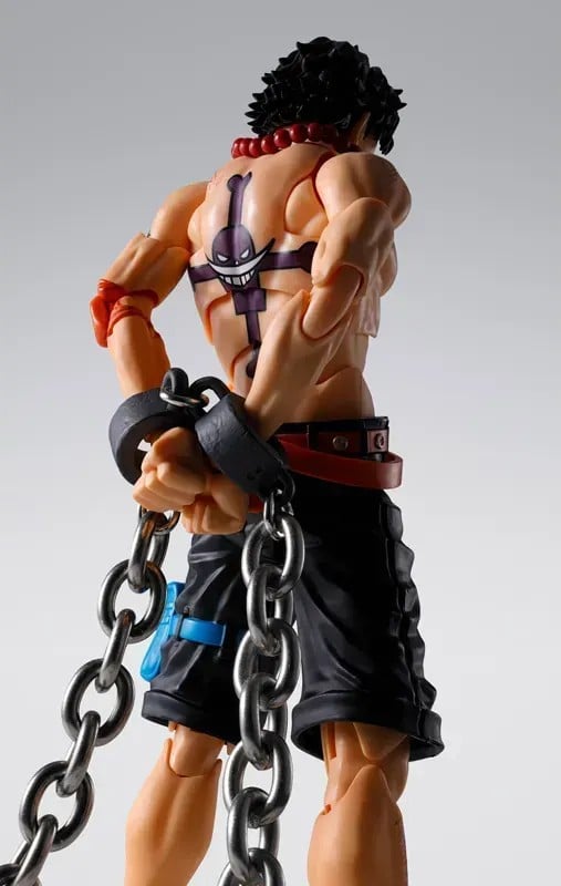 ONE PIECE - Portgas D. Ace "Marineford" - Figurine S.H. Figuarts 15cm