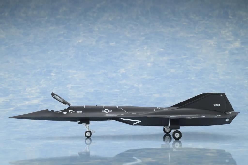 TOP GUN MAVERICK - Darkstar - Model Kit 1/72 29cm - 4