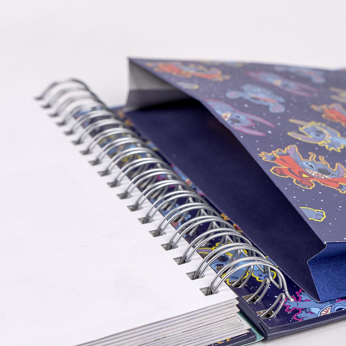 Disney Cahier à spirales Stitch : : Fournitures pour le bureau