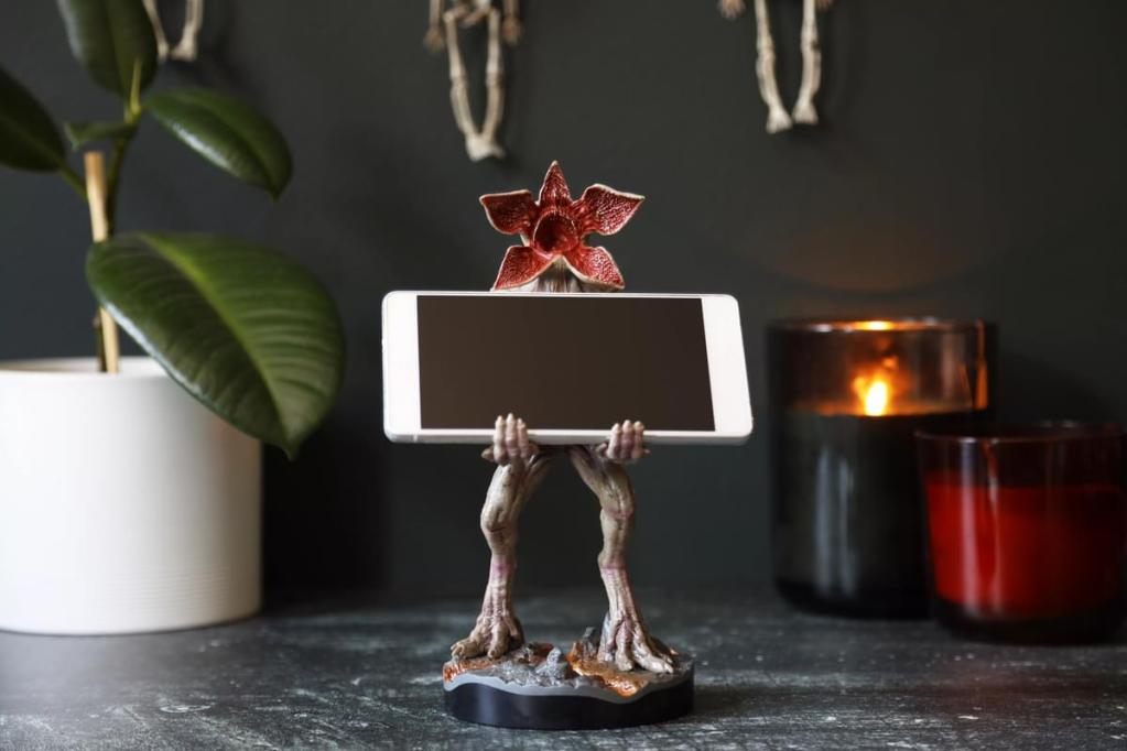 STRANGER THINGS - Demogorgon - Support Manette & Portable - 20cm - 5