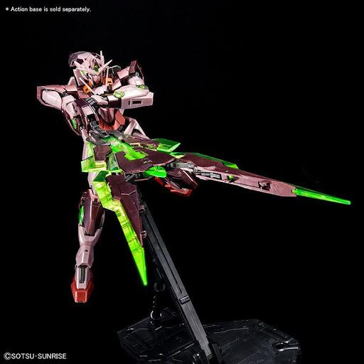 GUNDAM - MG 1/100 OO QAN(T) Trans-Am Special Coating - Model Kit - 2