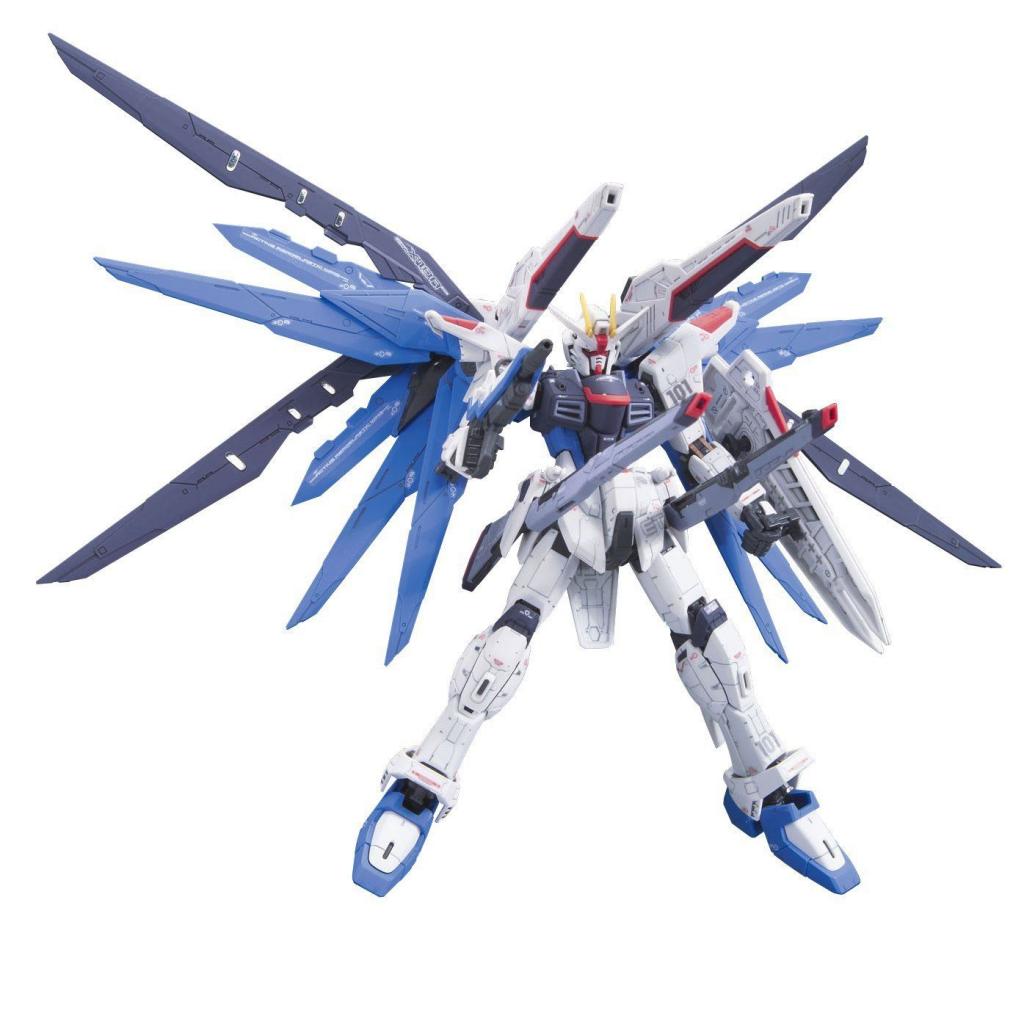 GUNDAM - RG 1/144 Freedom Gundam - Model Kit 13cm - 3