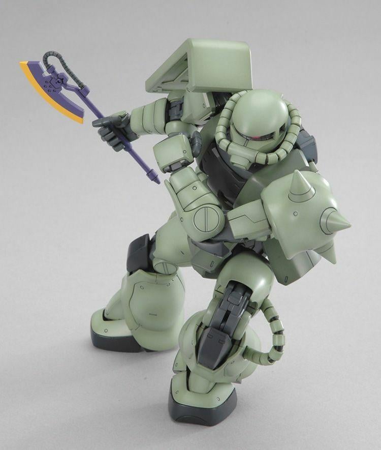 GUNDAM - MG 1/100 Zaku II Ver. 2.0 - Model Kit - 4