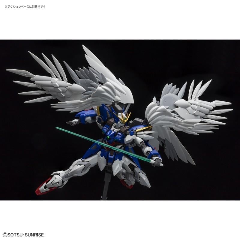GUNDAM - Hi-Resolution Model Wing Gundam Zero EW 1/100 - Model Kit - 6