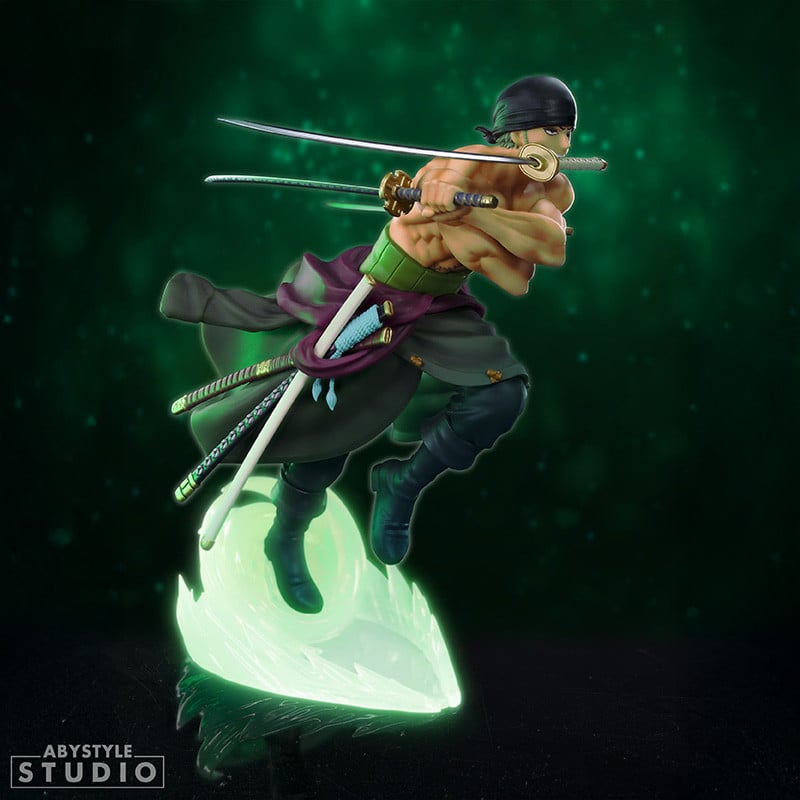 ONE PIECE - Zoro - Figurine SFC Phosphorescent 18cm