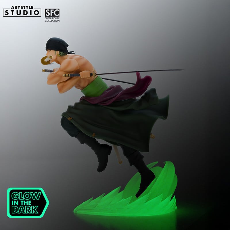 ONE PIECE - Zoro - Figurine SFC Phosphorescent 18cm
