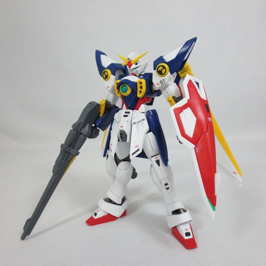 GUNDAM - Model Kit - High Grade - Wing Gundam - 1/144 - 2