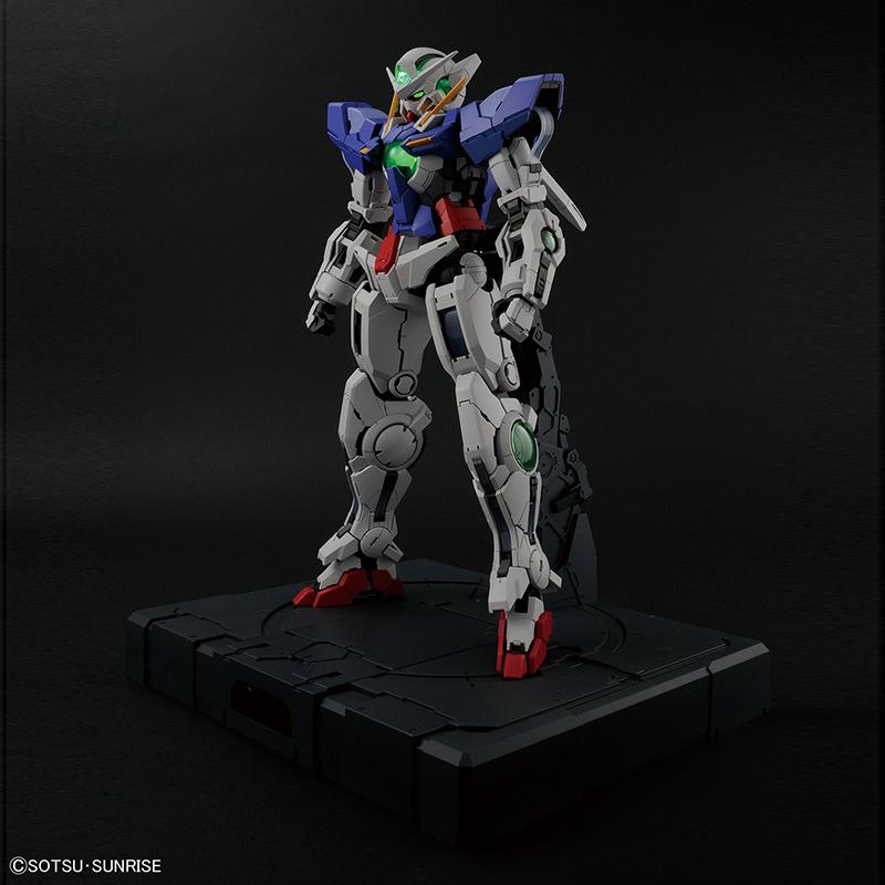GUNDAM Model Kit Perfect Grade EXIA Lighting Model 27cm