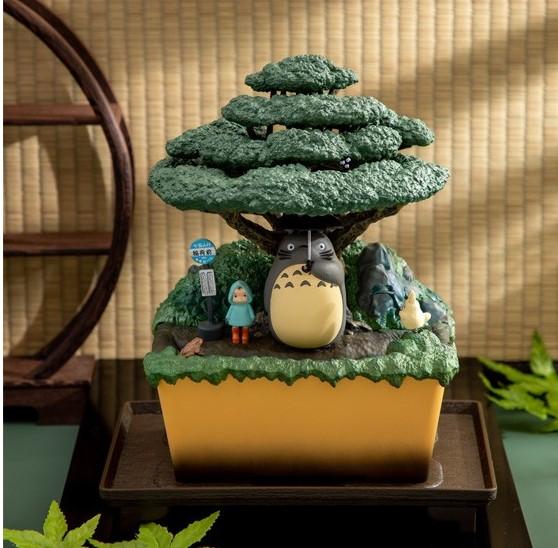 MY NEIGHBOR TOTORO Statue Water Garden Kasajuku 24cm