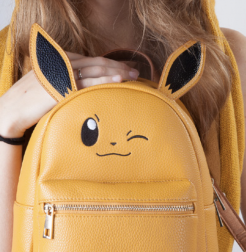 Peluche sac à dos Pokemon BULBIZARRE - l'ork et le nain