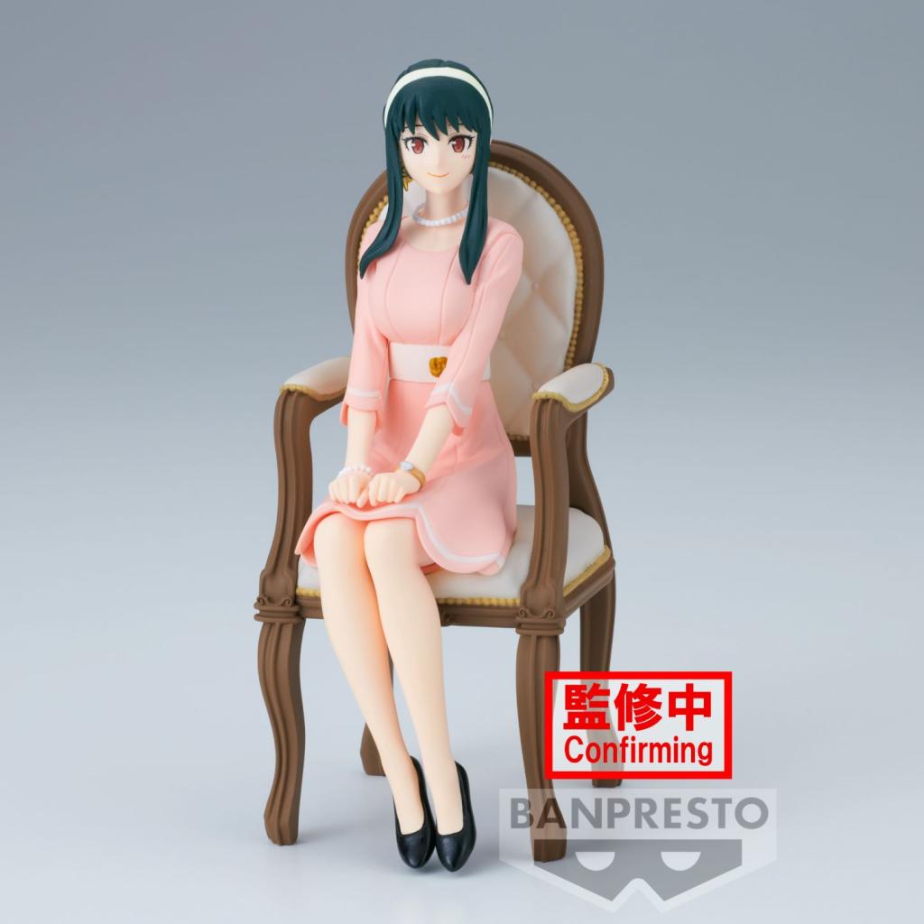 SPY X FAMILY - Yor Forger - Figurine Family Photo 12cm - 2