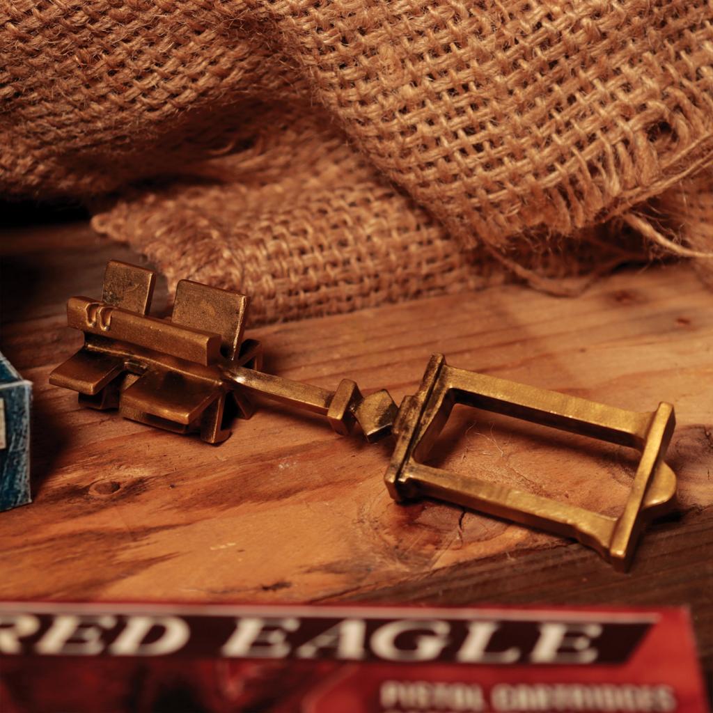 RESIDENT EVIL 4 - Wayshrine - Key Replica Limited Edition - 12cm - 2