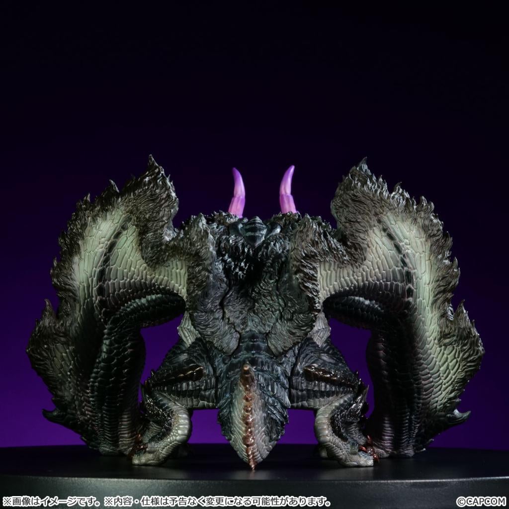 MONSTER HUNTER - Gore Magala -Statuette Figure Builder Soft Vinyl 14cm - 4