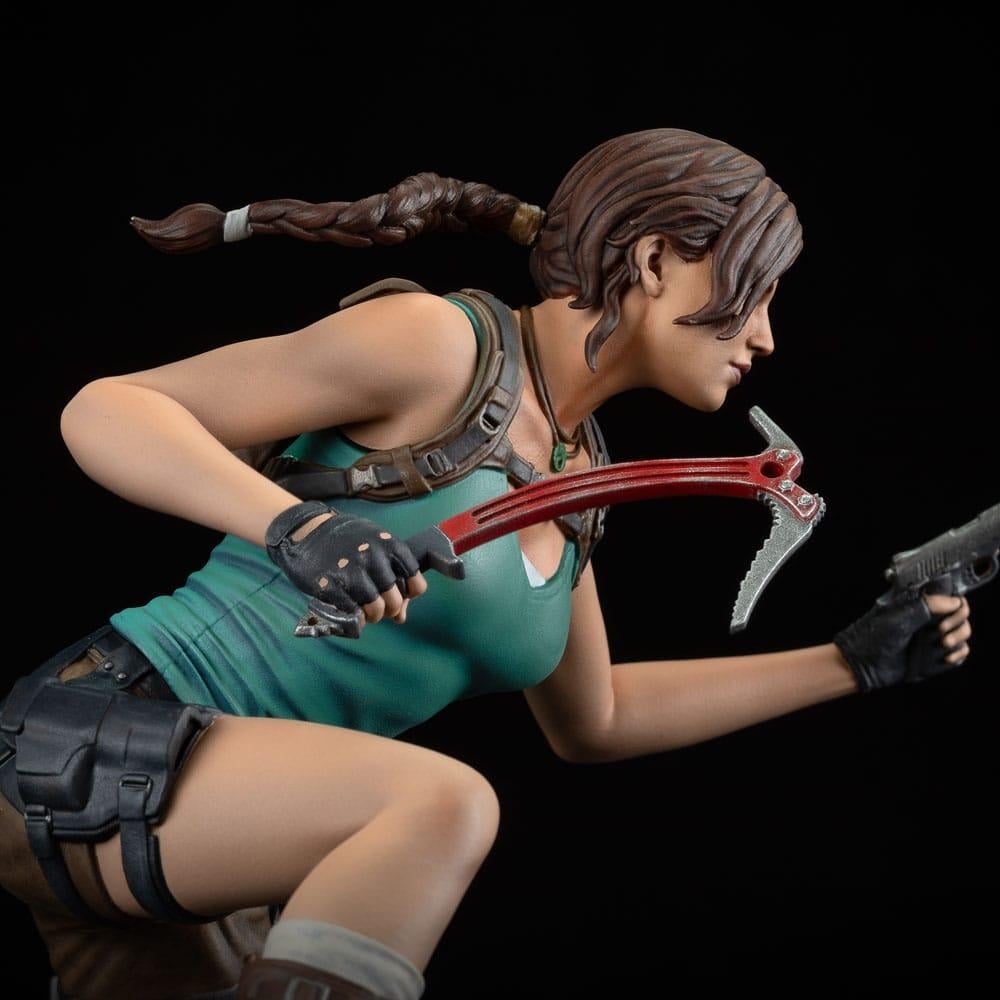 TOMB RAIDER - Lara Croft - Statuette 24cm - 4