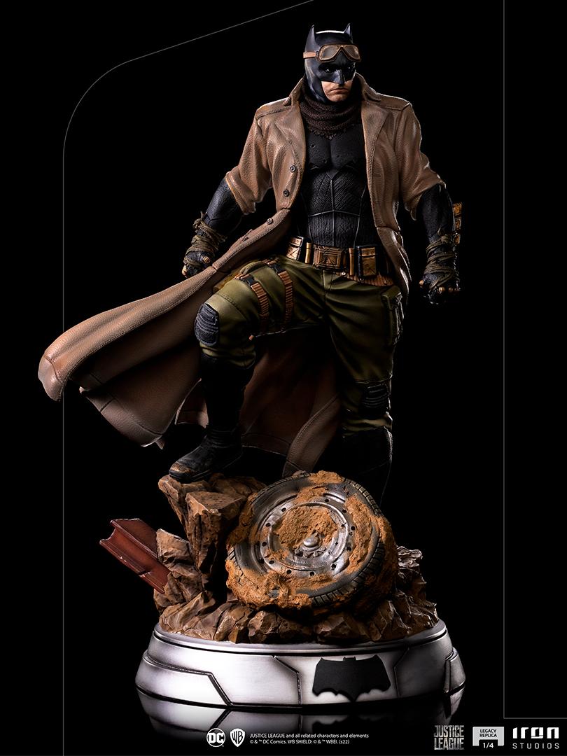 JUSTICE LEAGUE - Batman Knightmare - Statue Legacy Replica 1/4 58cm - 4