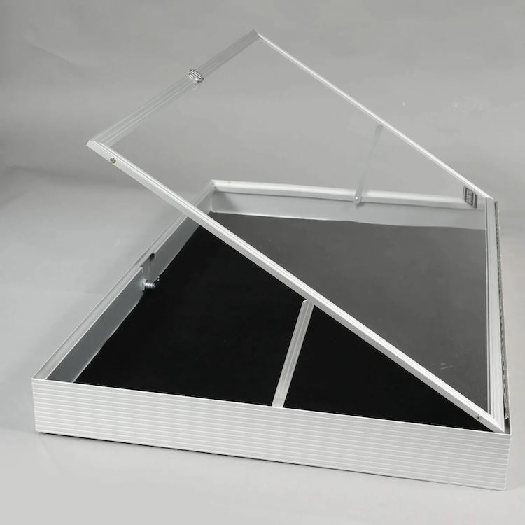 EVORETRO - Show Case Aluminium/Acrylic 91x60x10cm With Secure - 2