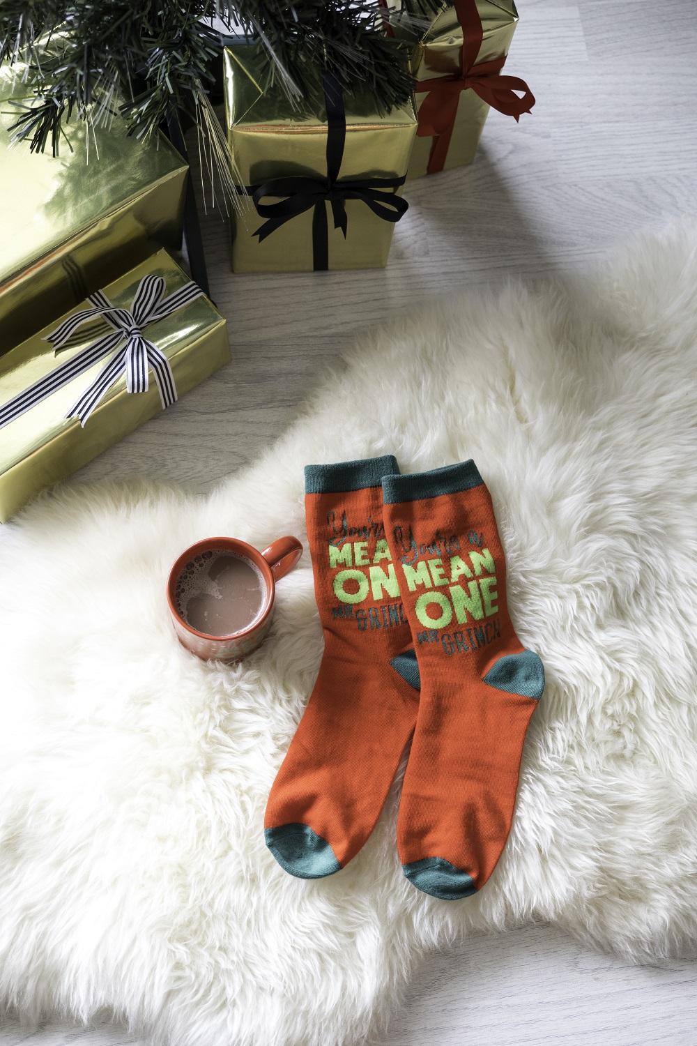 GRINCH - Pack Cadeau - Mug 460 ml + Paire de Chaussettes - 5