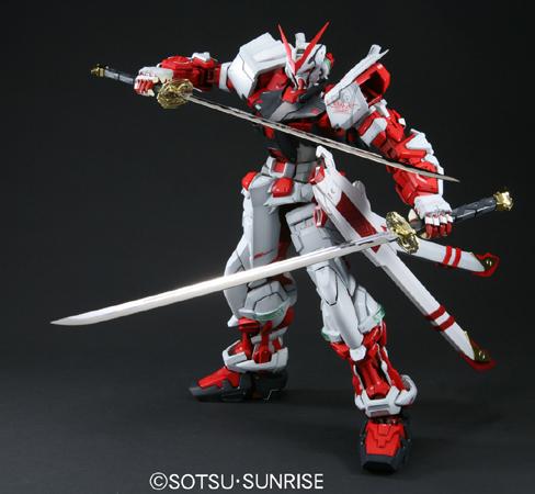 GUNDAM - Perfect Grade - Astray Red Frame 1/60 - Model Kit - 3
