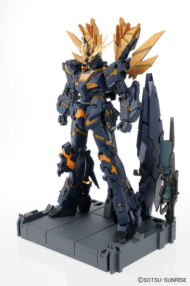 GUNDAM - Model Kit - Perfect Grade - Unicorn Banshee Norm 1/60 - 3