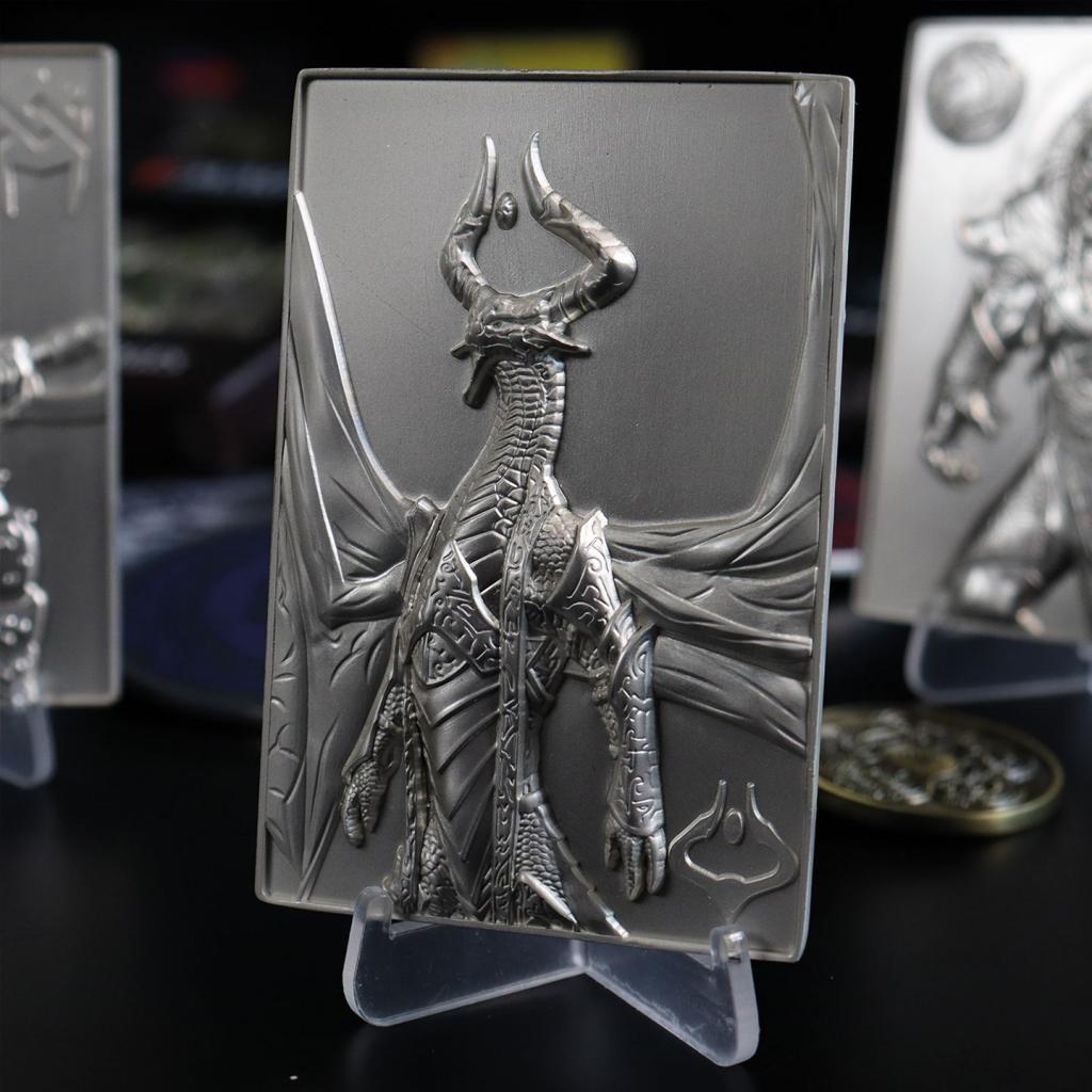 MAGIC THE GATHERING- Nicol Bolas - Carte Métal Plaqué Argent Collector - 2
