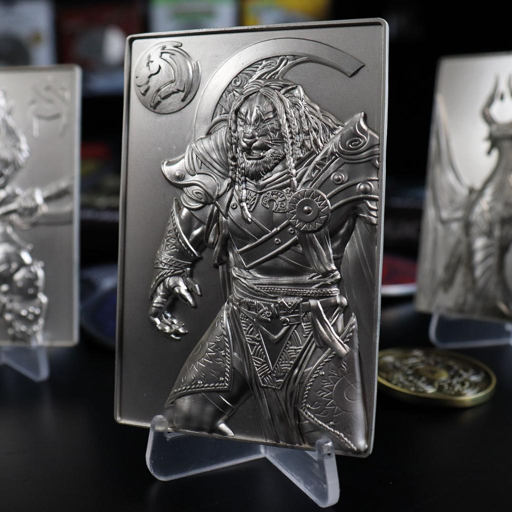 MAGIC THE GATHERING - Ajani Goldmane - Carte Collector Plaqué Argent - 2