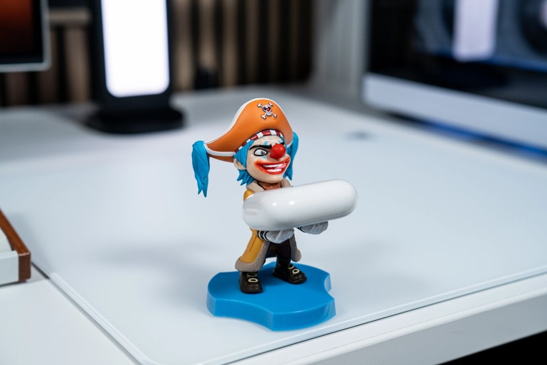 ONE PIECE NETFLIX - Buggy - Support Manette & Portable 'Holdem' - 11cm