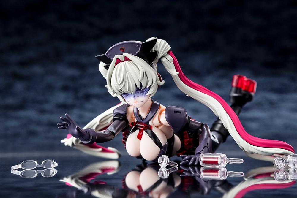 MEGAMI DEVICE - Desire Maiden Medic Night Shift - Model Kit 17cm - 5