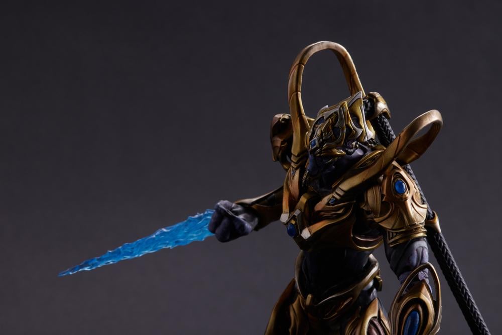 STARCRAFT - Zealot - Figurine 18cm - 2