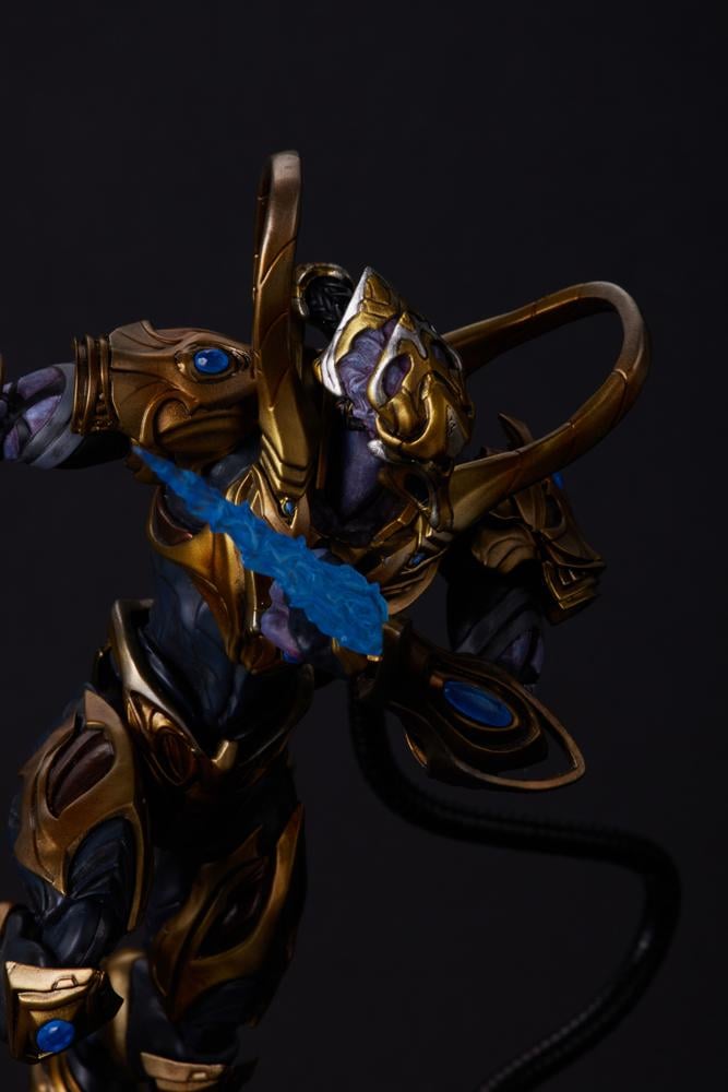 STARCRAFT - Zealot - Figurine 18cm - 5