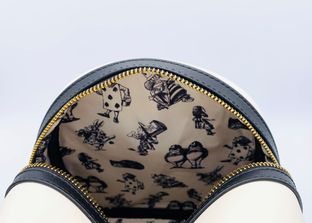 ALICE AU PAYS DES MERVEILLES - All Mad Here - Sac à dos LoungeFly - 4