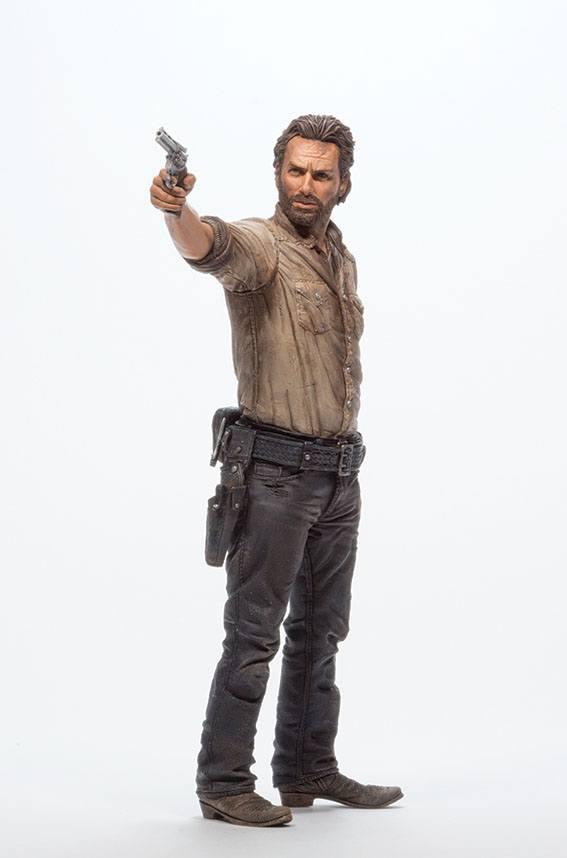 WALKING DEAD - Action Figure Deluxe - Rick Grimes - 25cm - 2