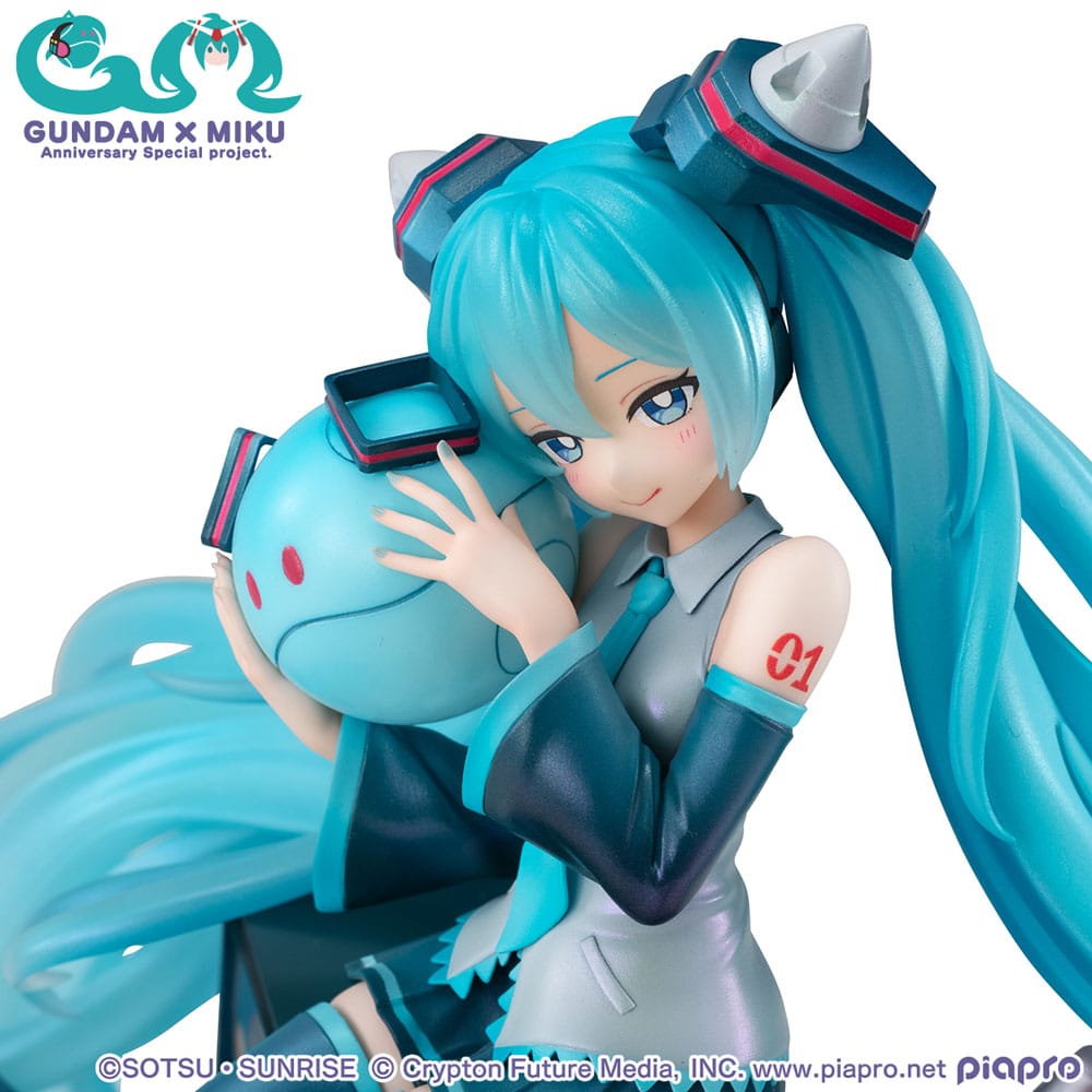 GUNDAM X HATSUNE MIKU - 45ème Anniversaire - Statuette Lucrea 17cm