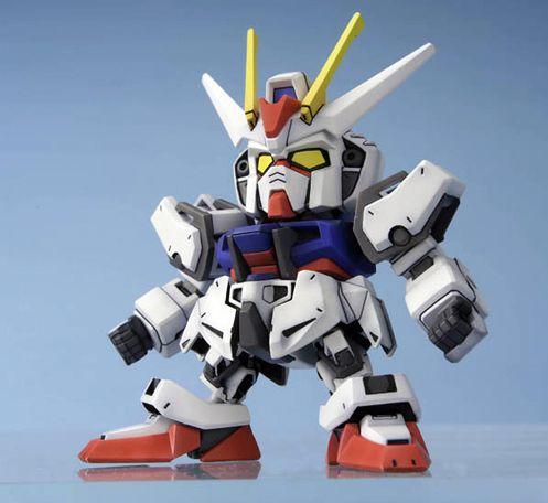 GUNDAM - BB246 Strike Gundam - Model Kit - 2