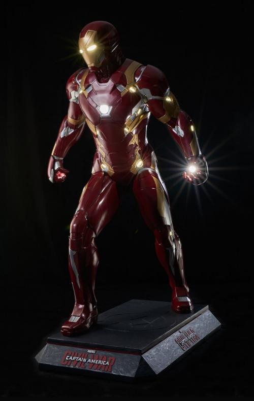 MARVEL Iron Man 'Civil War' LifeSized Replica (Foam