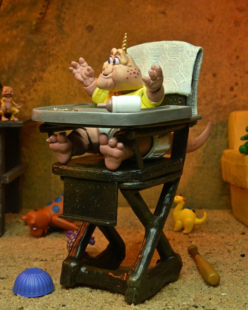DINOSAURES - Bébé Sinclair - Figurine Ultimate 18cm - 4