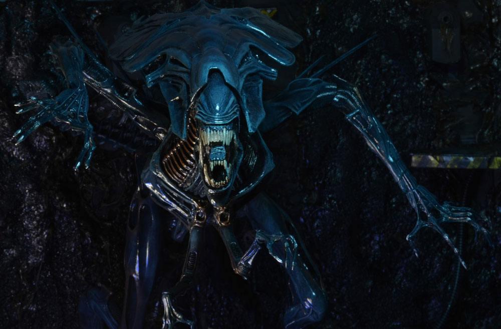 ALIENS - Alien Queen - Ultra Deluxe Figure 38cm - 4