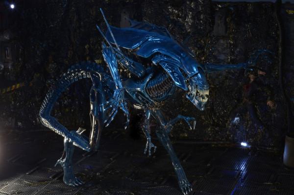 ALIENS - Alien Queen - Ultra Deluxe Figure 38cm - 6