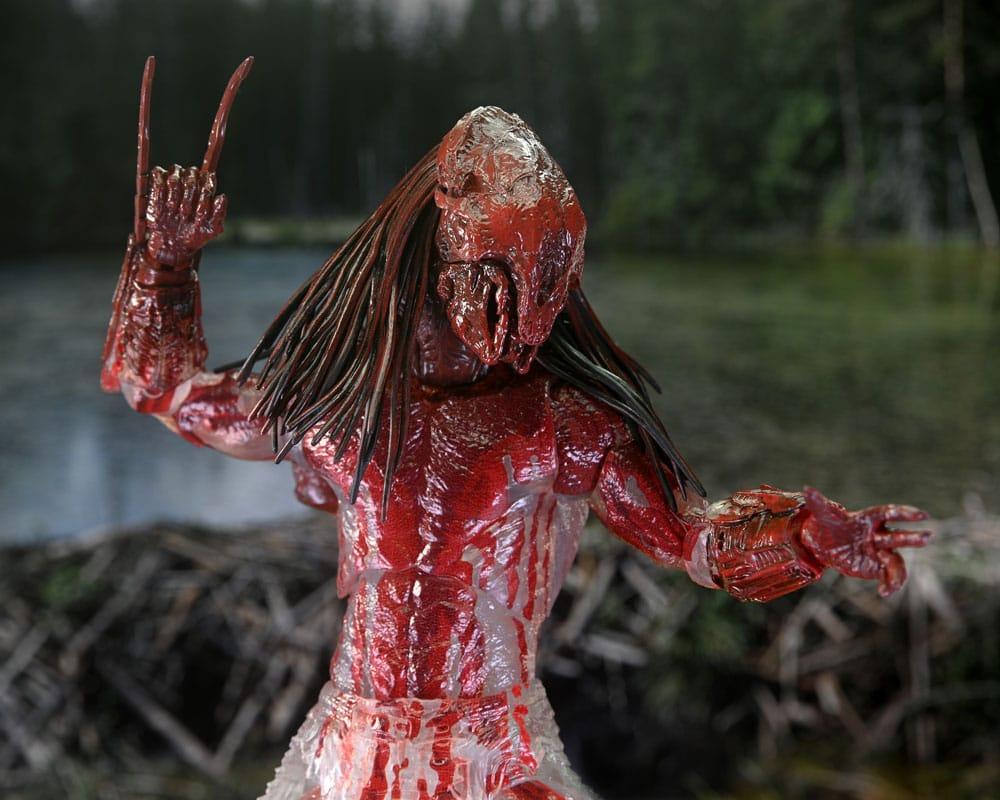 PREY - Ultimate Feral Bear Blood Predator - Ultimate Figurine 18cm - 6