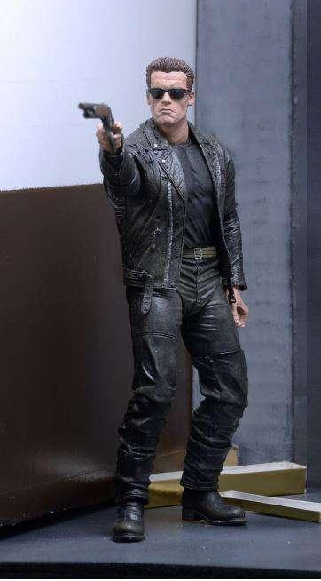 TERMINATOR 2 - Action Figure NECA T-800 25TH Ann. 3D Release - 17cm - 5