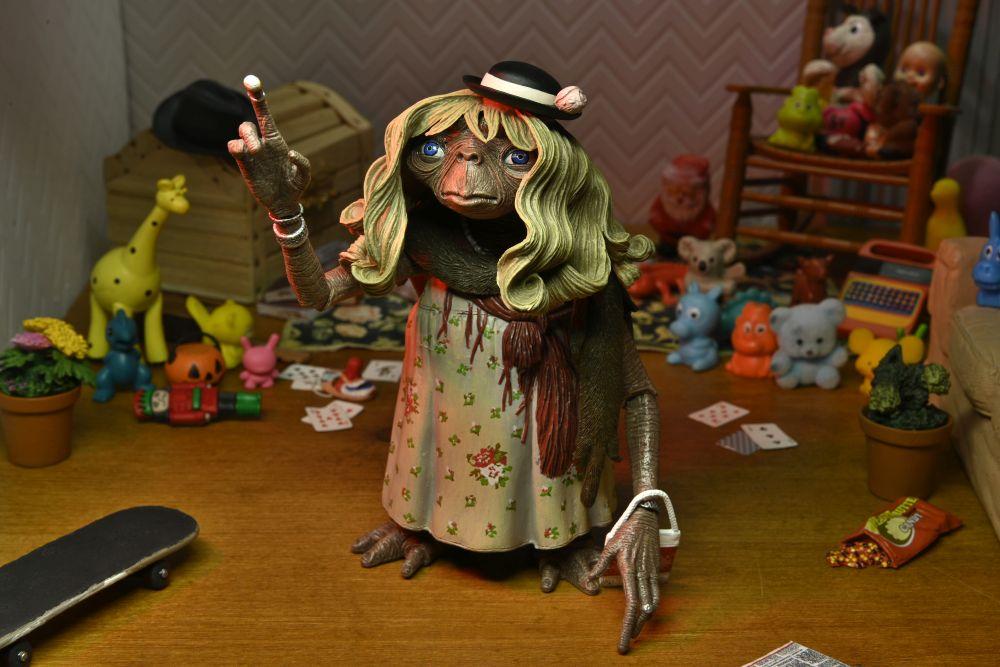E.T. - Ultimate Dress-Up E.T. - Figure 40th anniversary 18cm - 2