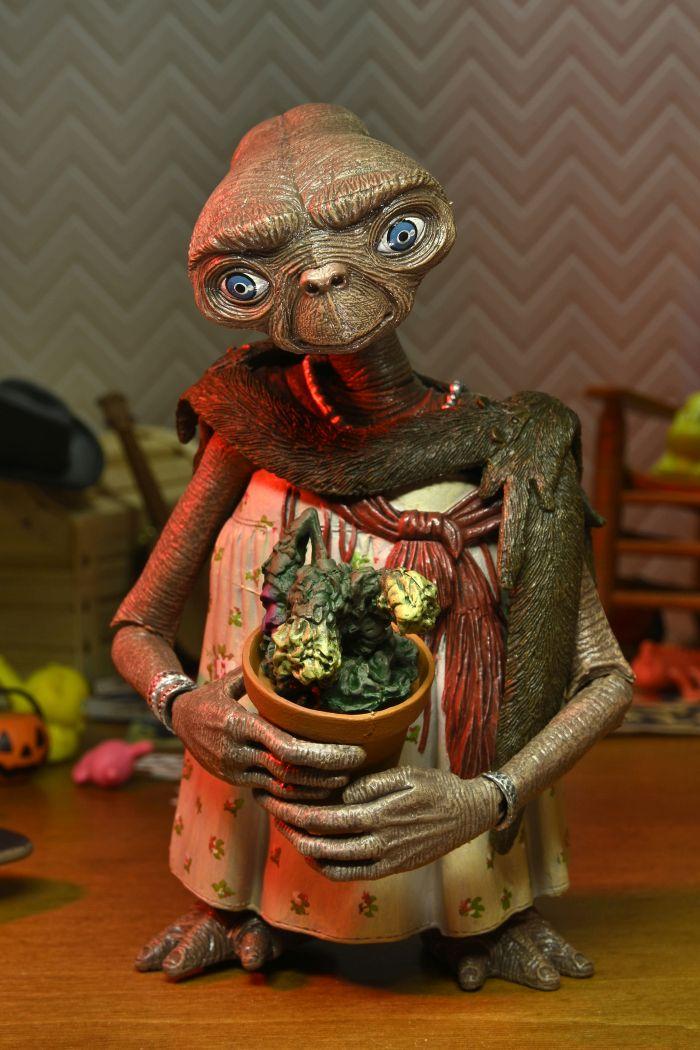 E.T. - Ultimate Dress-Up E.T. - Figure 40th anniversary 18cm - 5