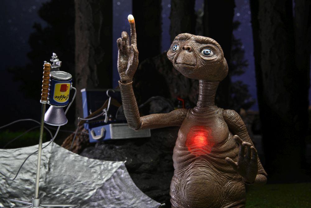 E.T. - Ultimate Deluxe E.T. - Figure 40th anniversary 18cm - 3